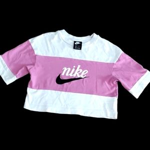 Nike logo top